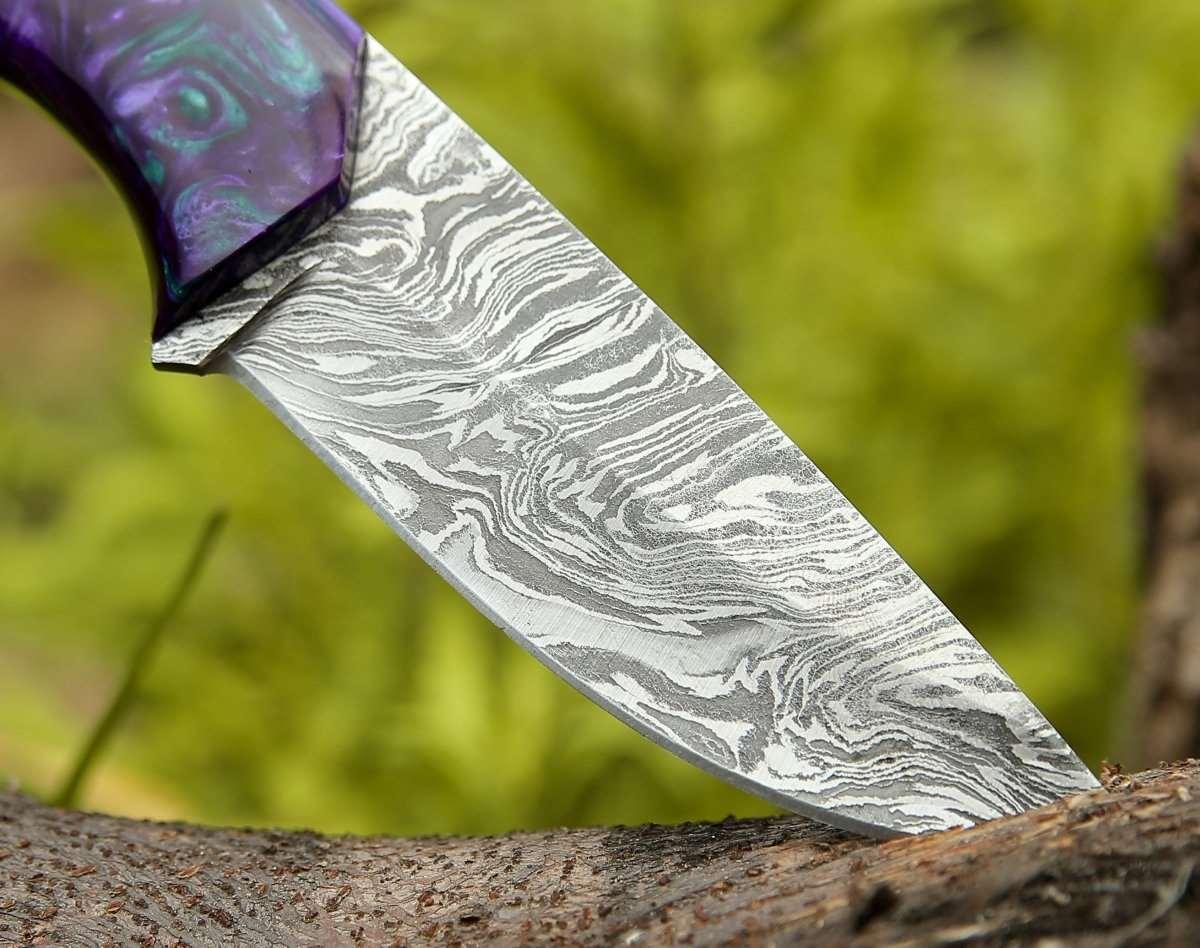 Arcane Handmade Damascus Hunting Knife with Resin Handle - Image 7