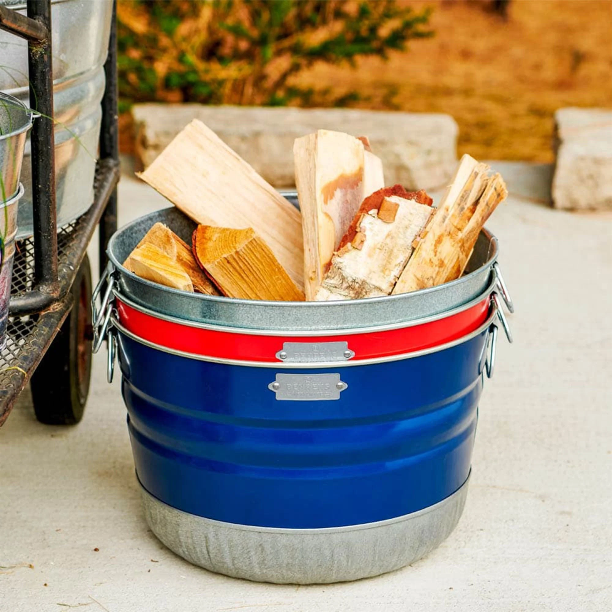 Behrens 9 Gal Galvanized Steel Utility Basket with Wire Handle, Navy Blue Bushel - Image 4