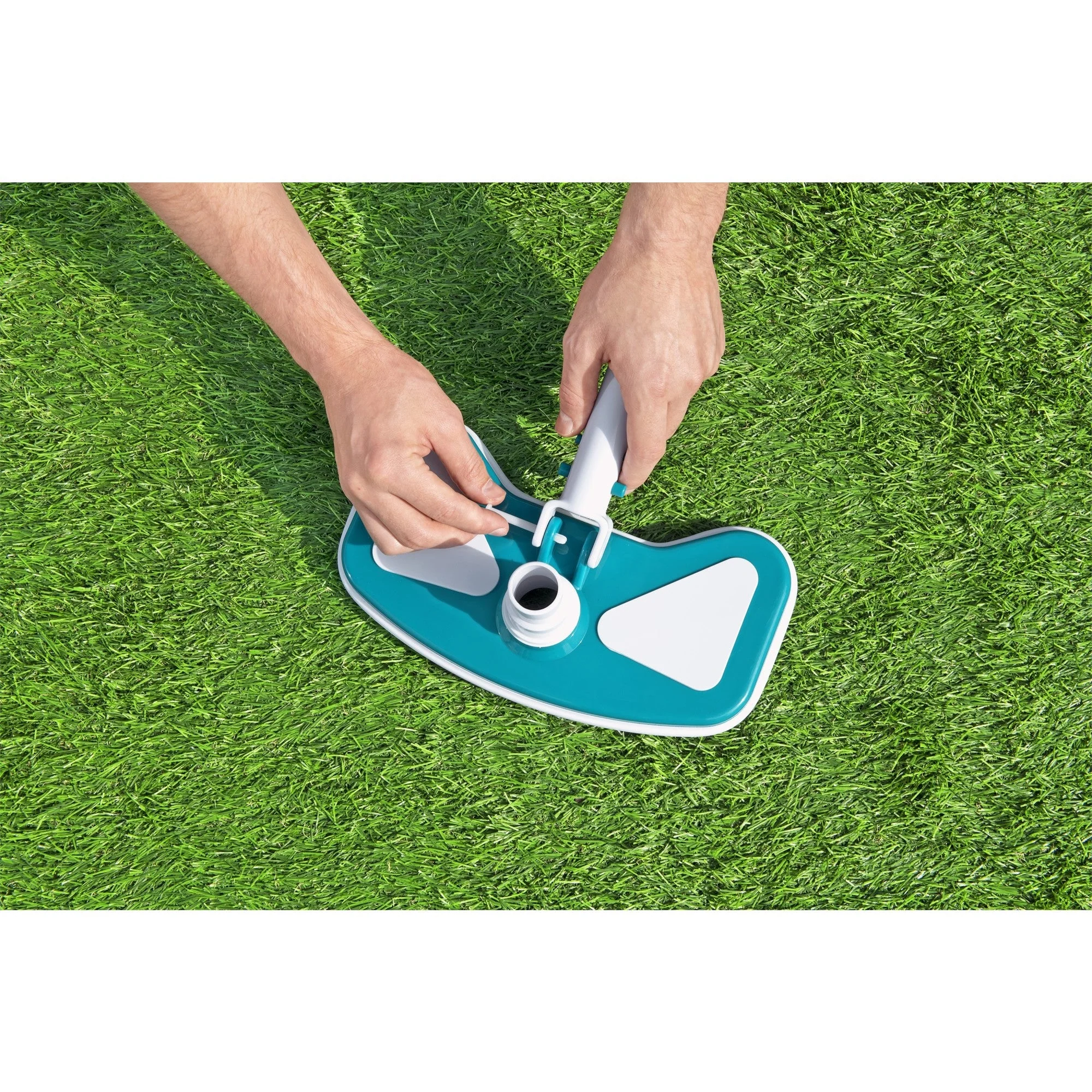 Bestway Flowclear AquaClean 110 Inch Pool Vacuum for 20 Feet Above Ground Pools - Image 4