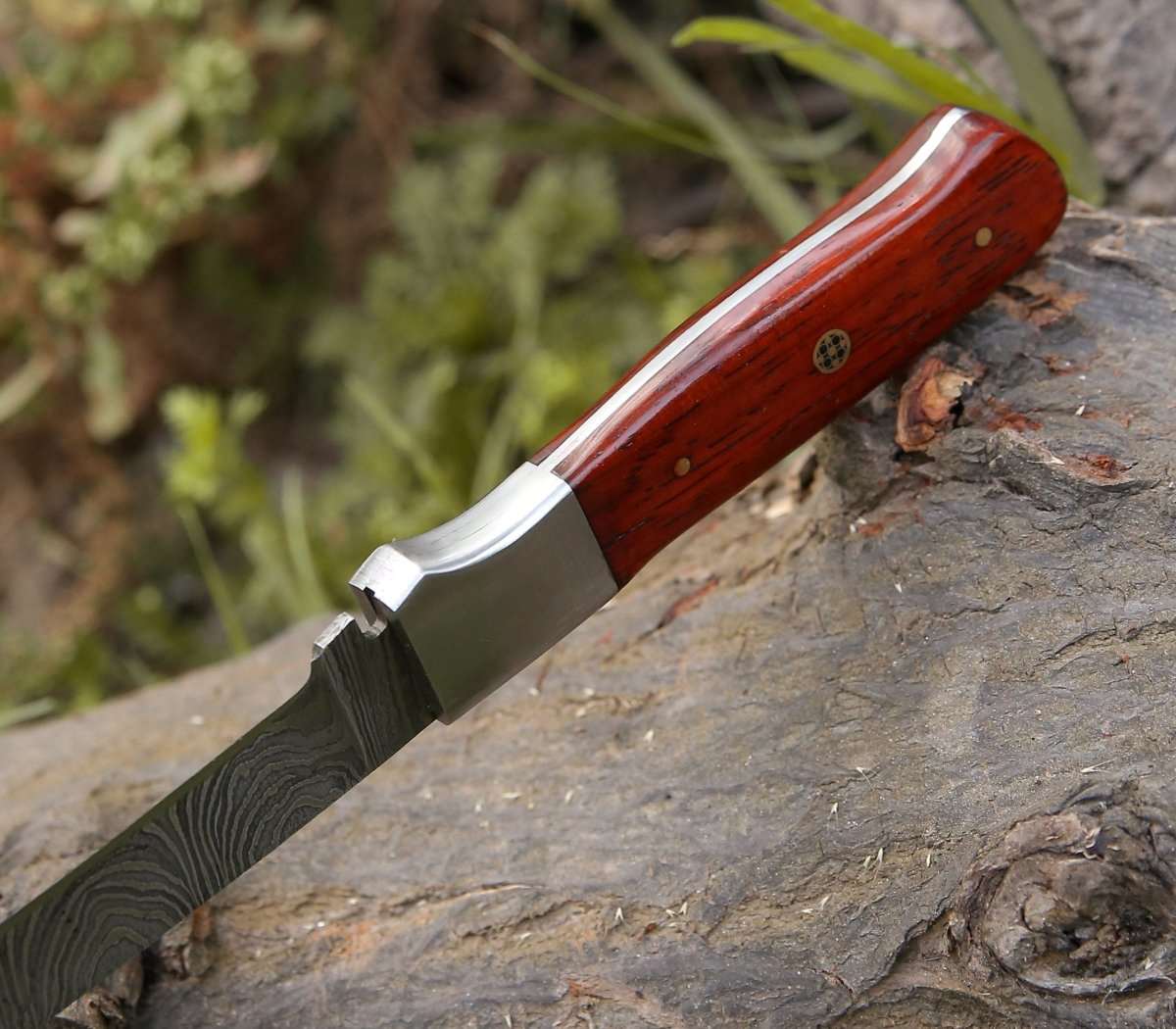 Cutmaster 10.5" Fillet Knife with Red Heart Handle - Image 4