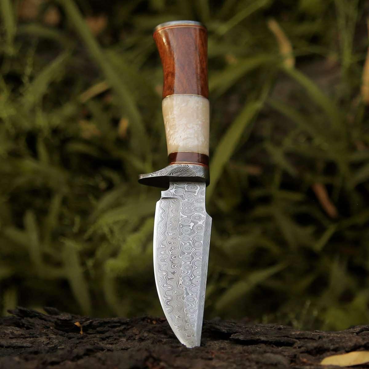 Elite Damascus Hunting Knife with Pearl & Rosewood Handle - Image 4