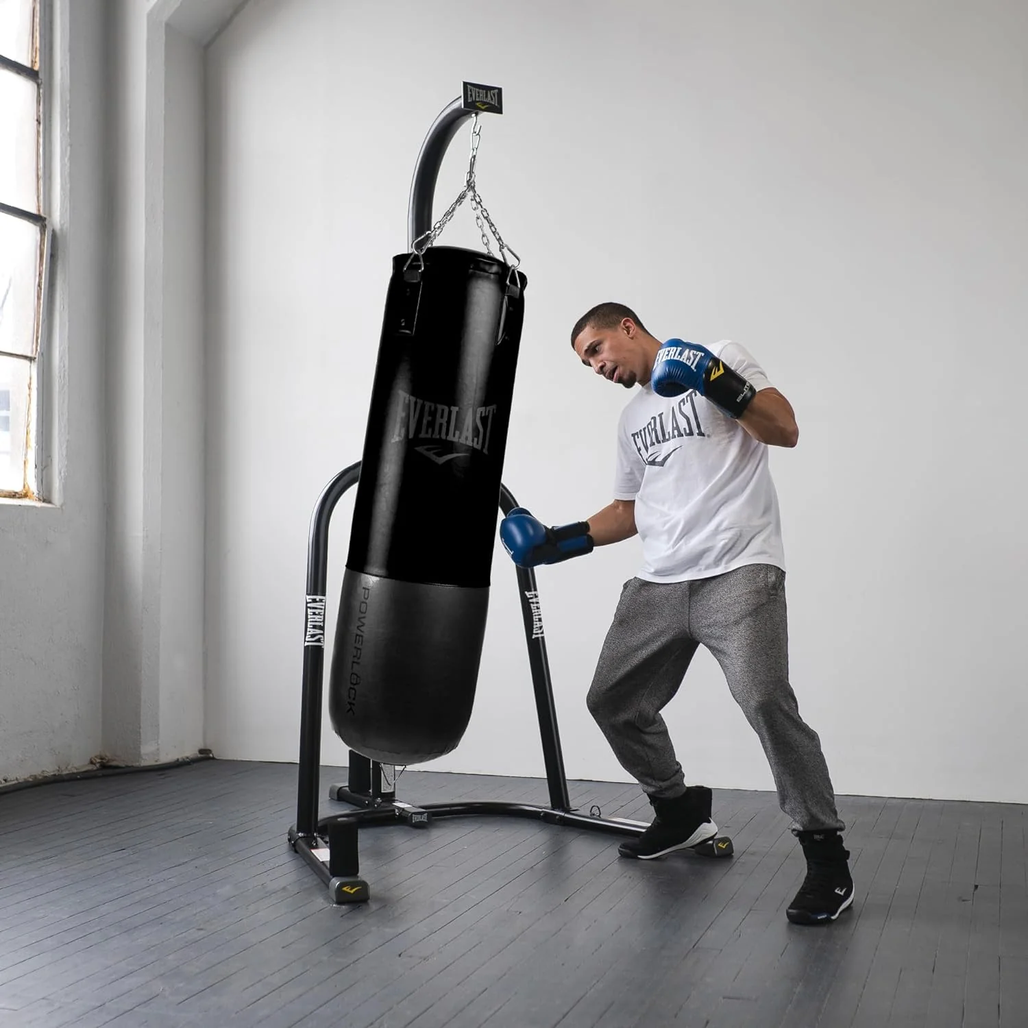 Everlast Powerlock Heavy Bag w/ Double Reinforced D Ring and Nylon Strap, Black - Image 3