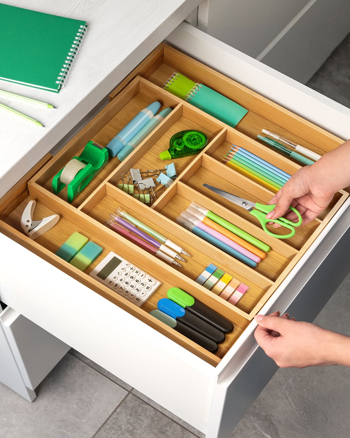 Expandable Silverware Organizer (8 Slots) - Image 8
