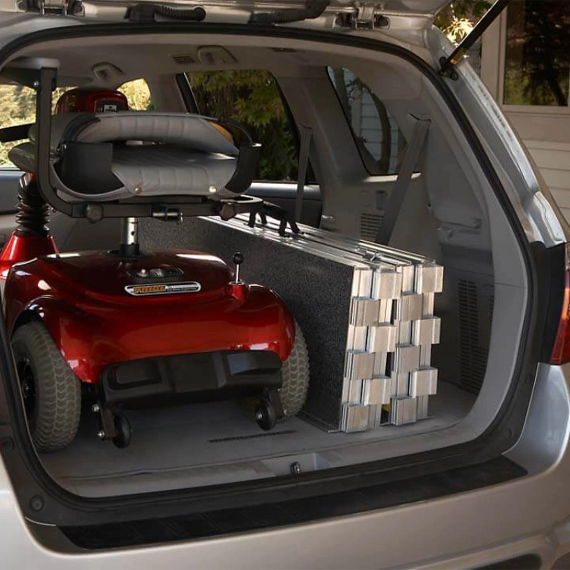 EZ-ACCESS SUITCASE 6 Foot TRIFOLD Portable Ramp with Surface That Resists Slips - Image 10