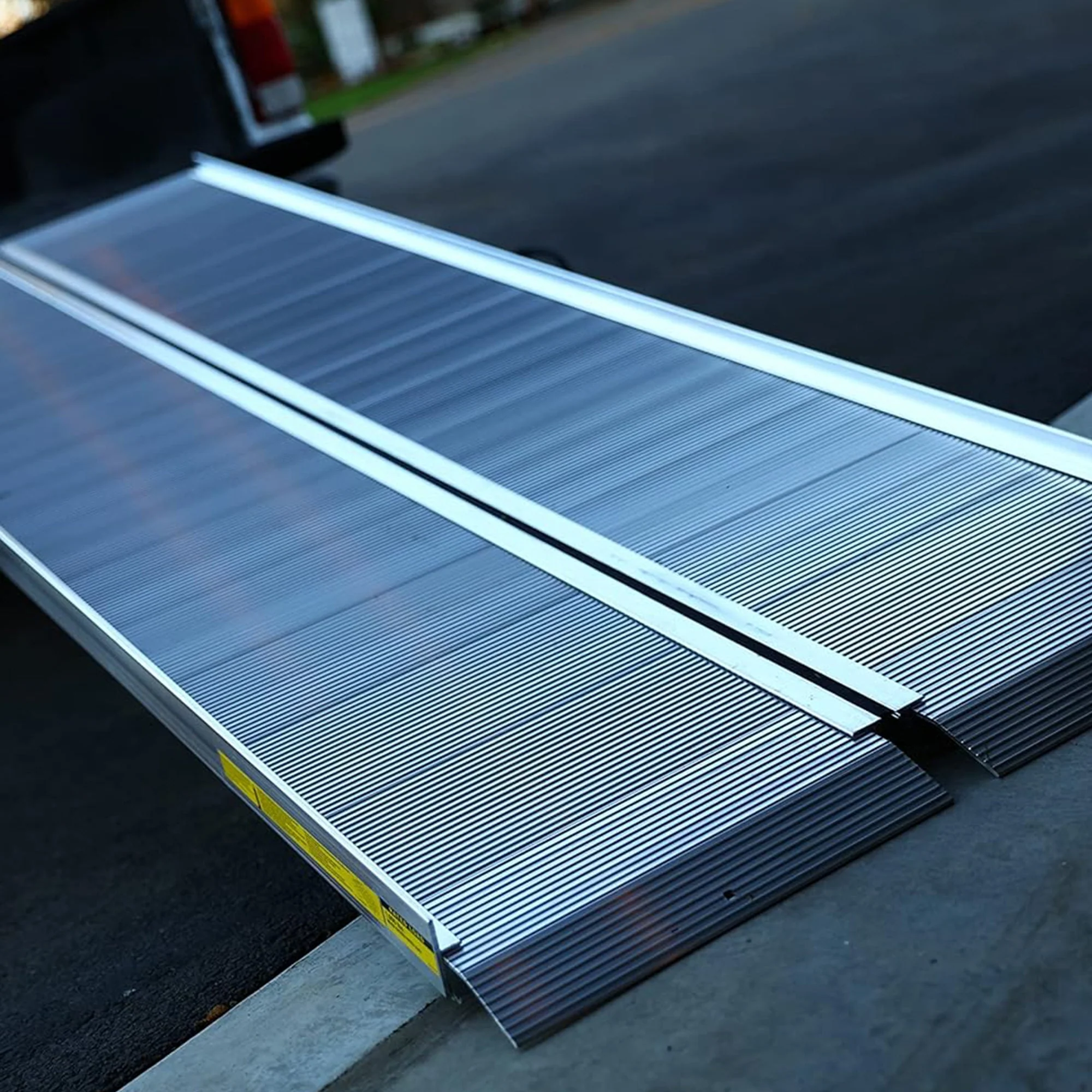 EZ-ACCESS TRAVERSE 8 Foot Aluminum Singlefold Portable Loading Ramp, Silver - Image 9