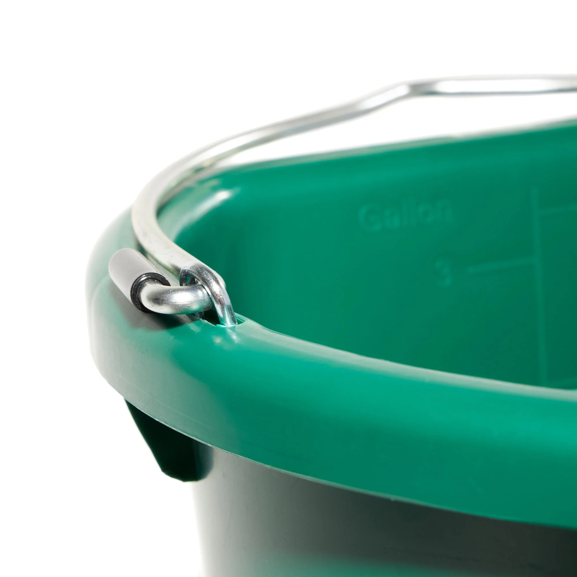Farm Innovators 3 Gal Flat Back Plastic Heated Bucket, 70 Watt, Green (3 Pack) - Image 8