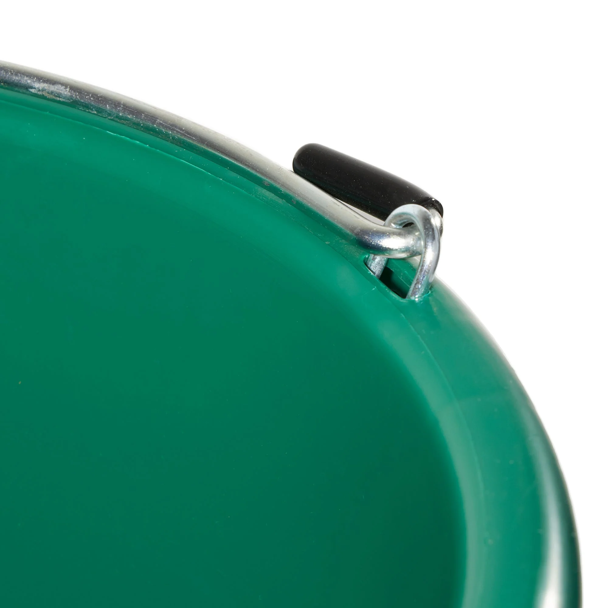 Farm Innovators 3 Gal Flat Back Plastic Heated Bucket, 70 Watt, Green (4 Pack) - Image 9