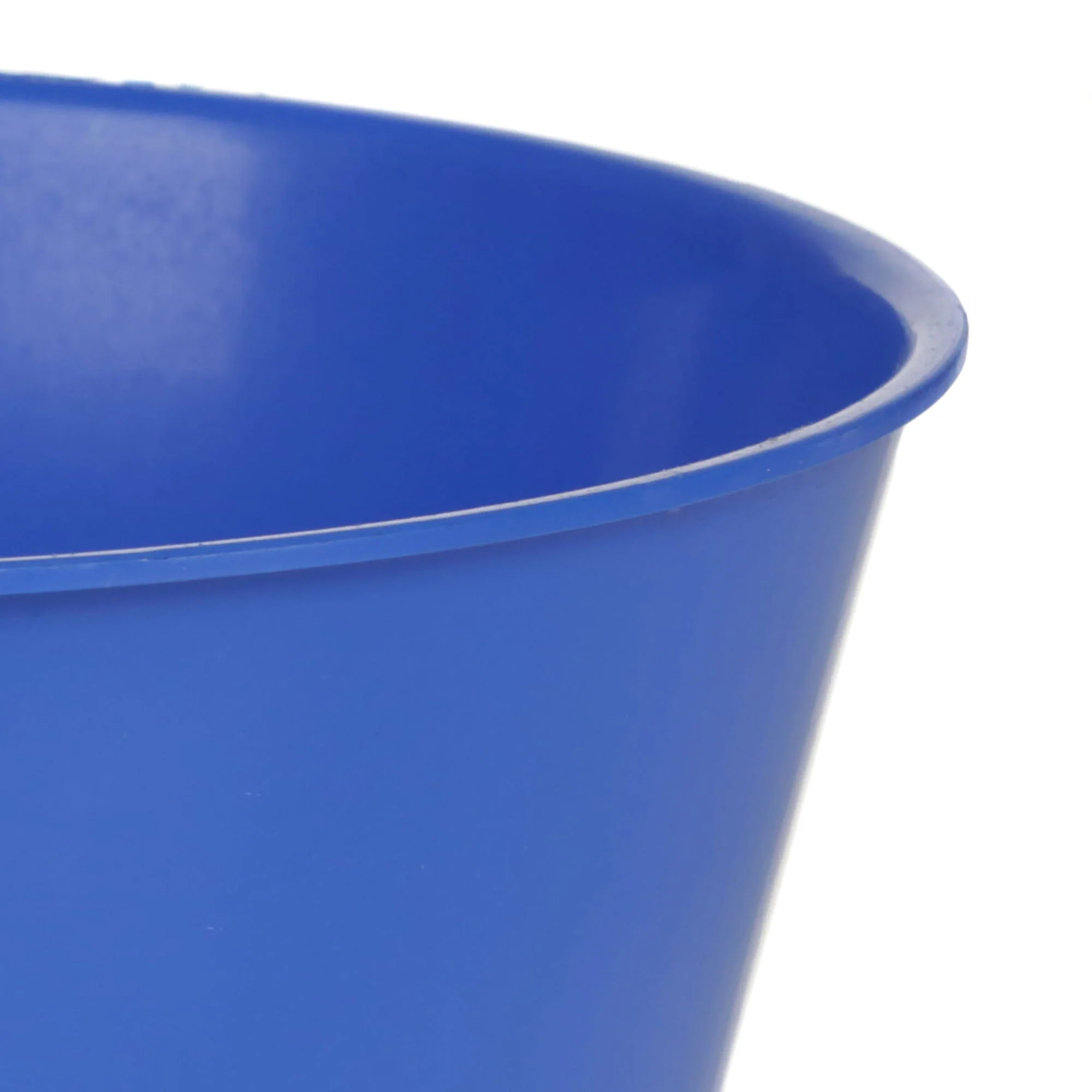 Farm Innovators 60 Watt 1.5 Gallon Electric Heated Pet Water Bowl, Blue (4 Pack) - Image 6