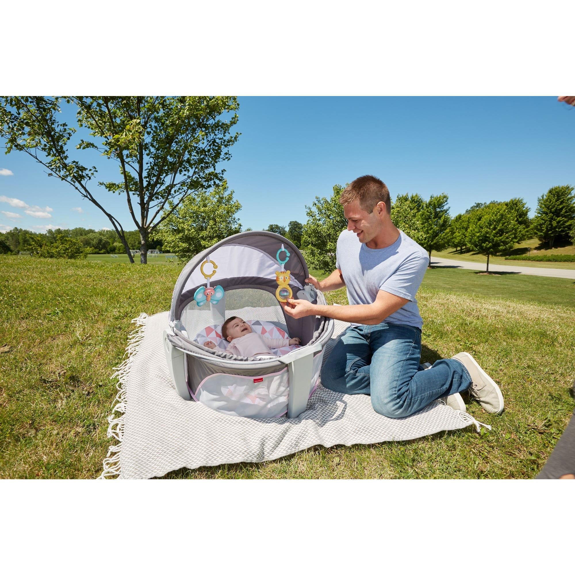 Fisher Price On the Go Portable Baby Beach Travel Dome with Sun Canopy, Gray - Image 8