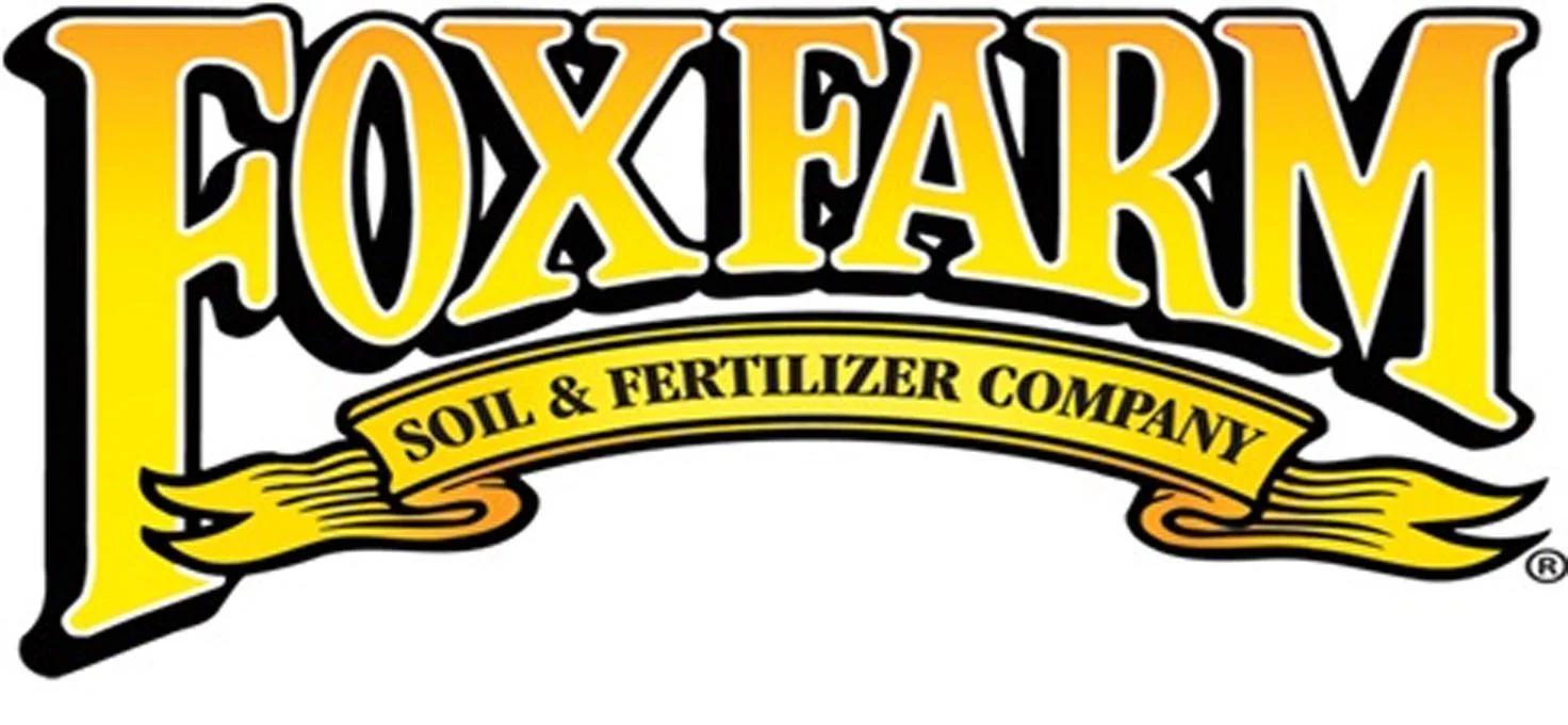 FoxFarm Strawberry Fields Fruiting Flowering Garden Potting Soil, 1.5 Cubic Feet - Image 4