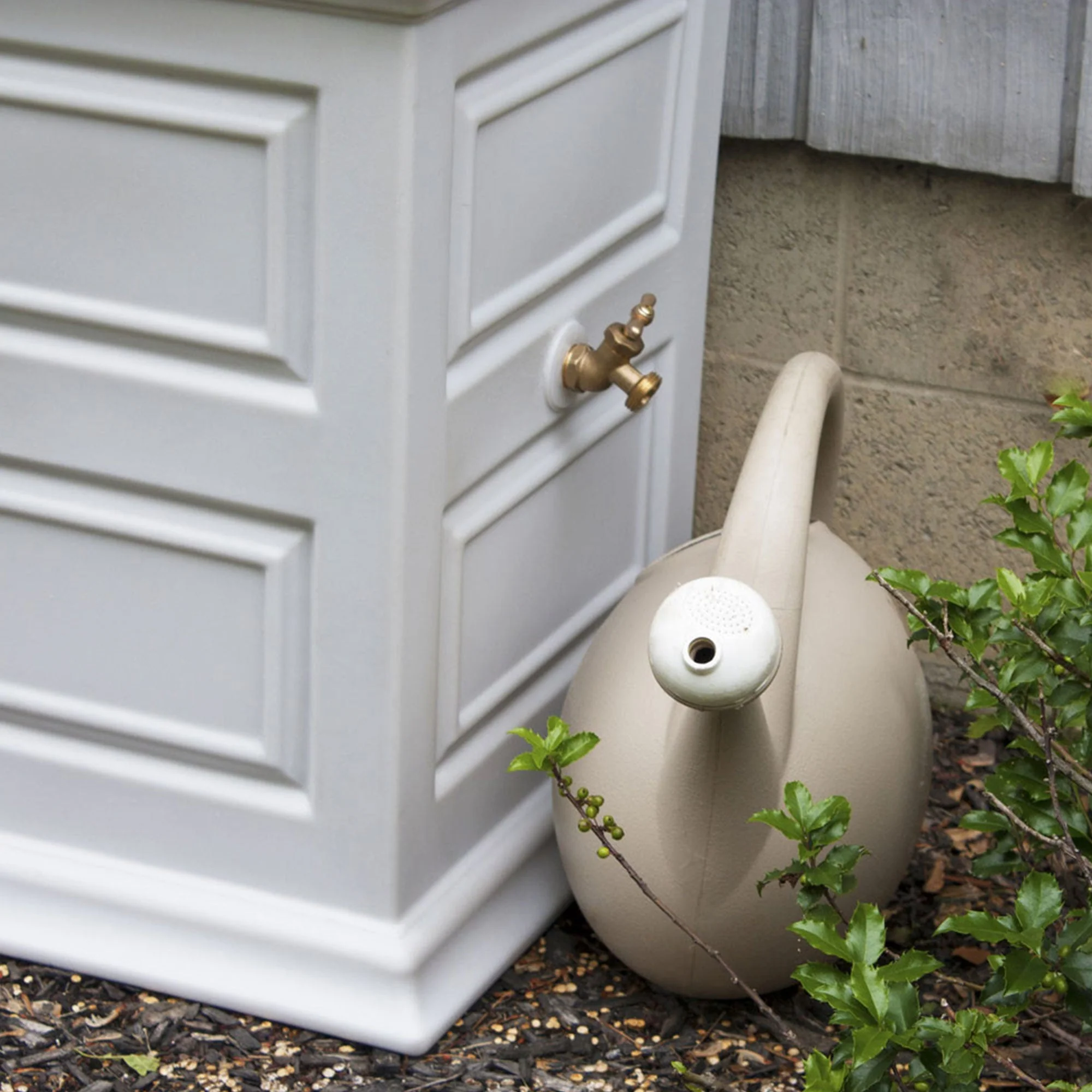 Good Ideas Savannah 42 Gal Flatback Colonial Style Rain Barrel Planter (3 Pack) - Image 4