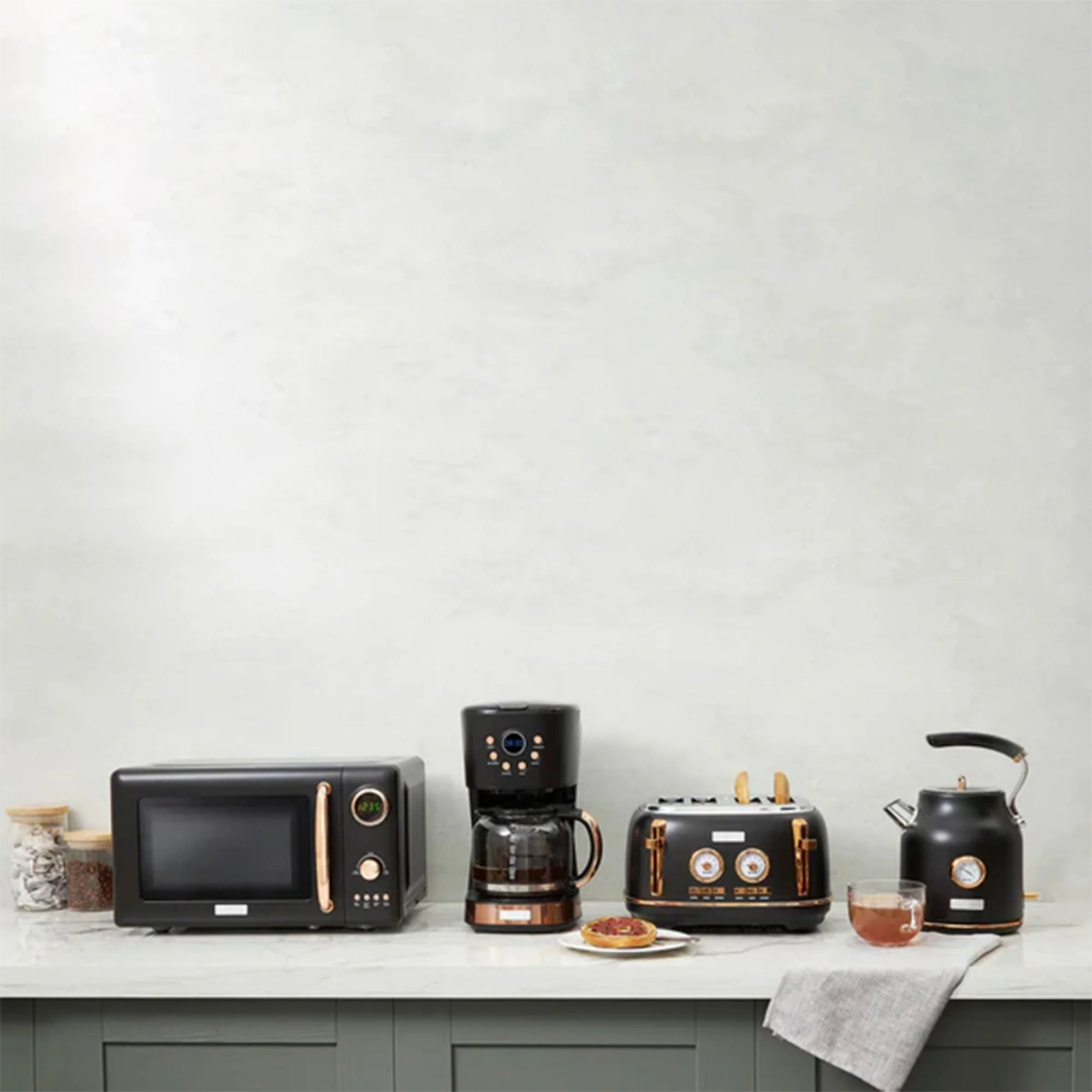 Haden 700W Countertop Microwave & Dorset 1.7L Electric Kettle, Black & Copper - Image 10