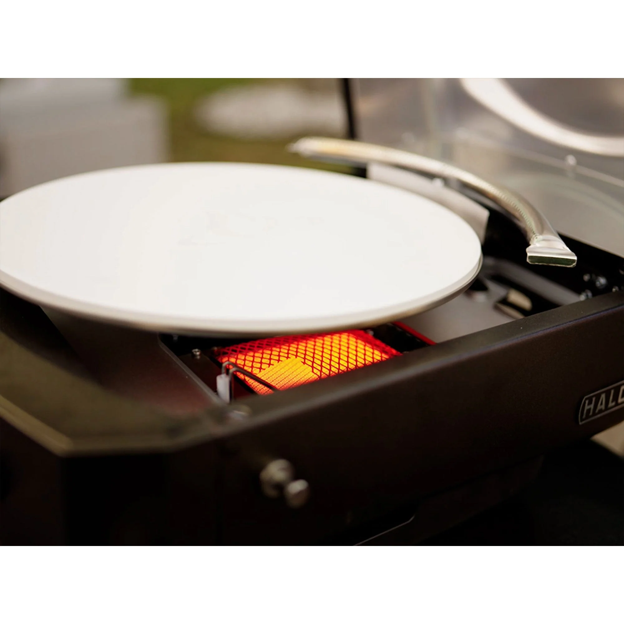 Halo Versa 16 Pizza Oven with Patented Dual Burner System and Rotating Stone - Image 12