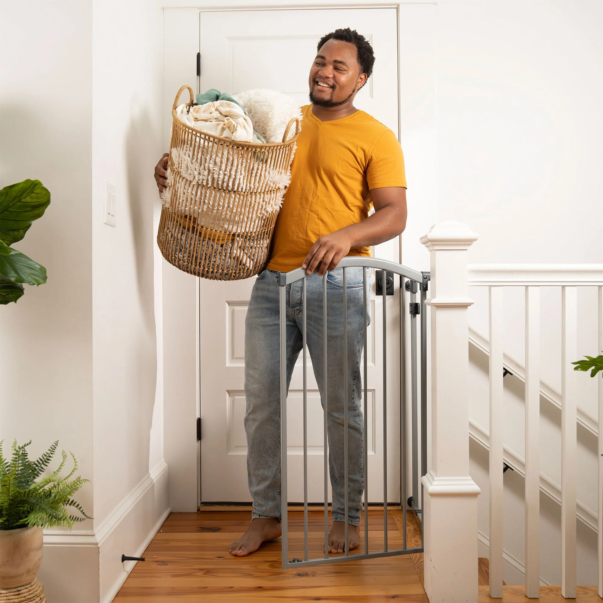 Ingenuity Summer Infant 36 Inch Extra Tall and Wide Pet and Baby Gate, Gray - Image 9