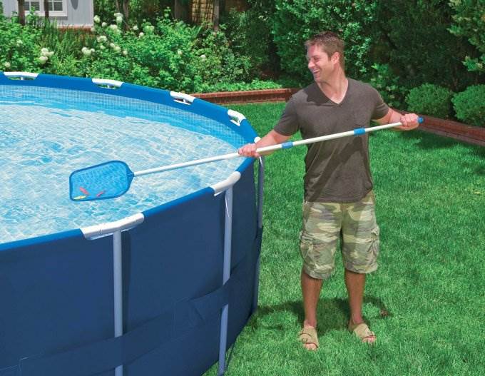 Intex Swimming Pool Kit w/ Vacuum Skimmer, Pole, & Debris Round Cover Tarp - Image 4