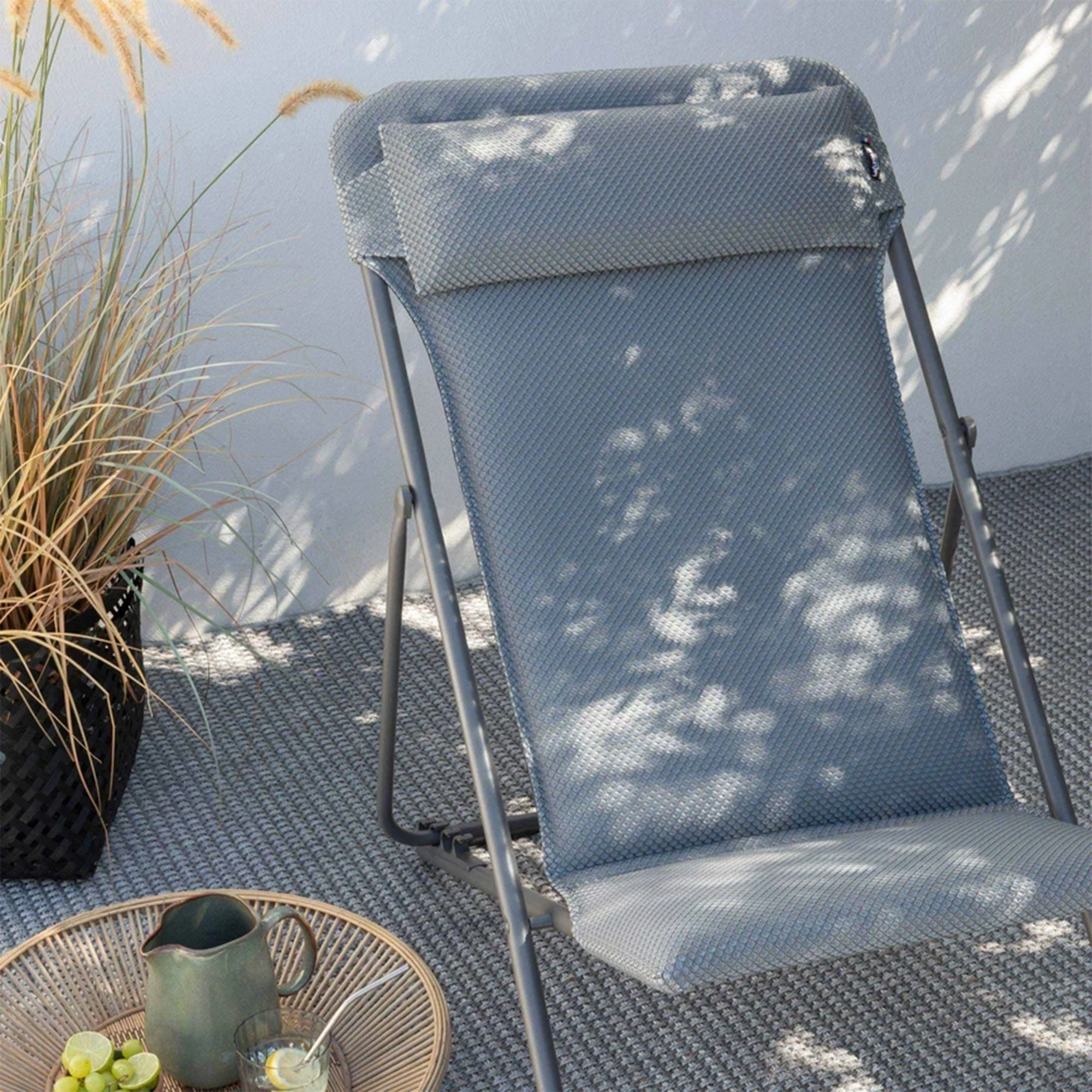 Lafuma Maxi Transat Plus Foam Padded Ultra Compact Foldable Sling Chair, Silver - Image 6
