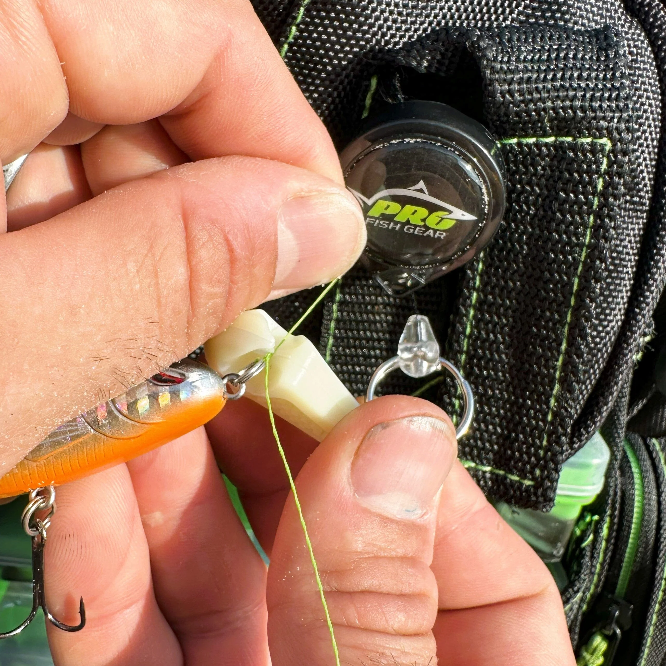 Line Cutterz Ceramic Blade Zipper Pull - Glow-in-the-Dark - Image 3