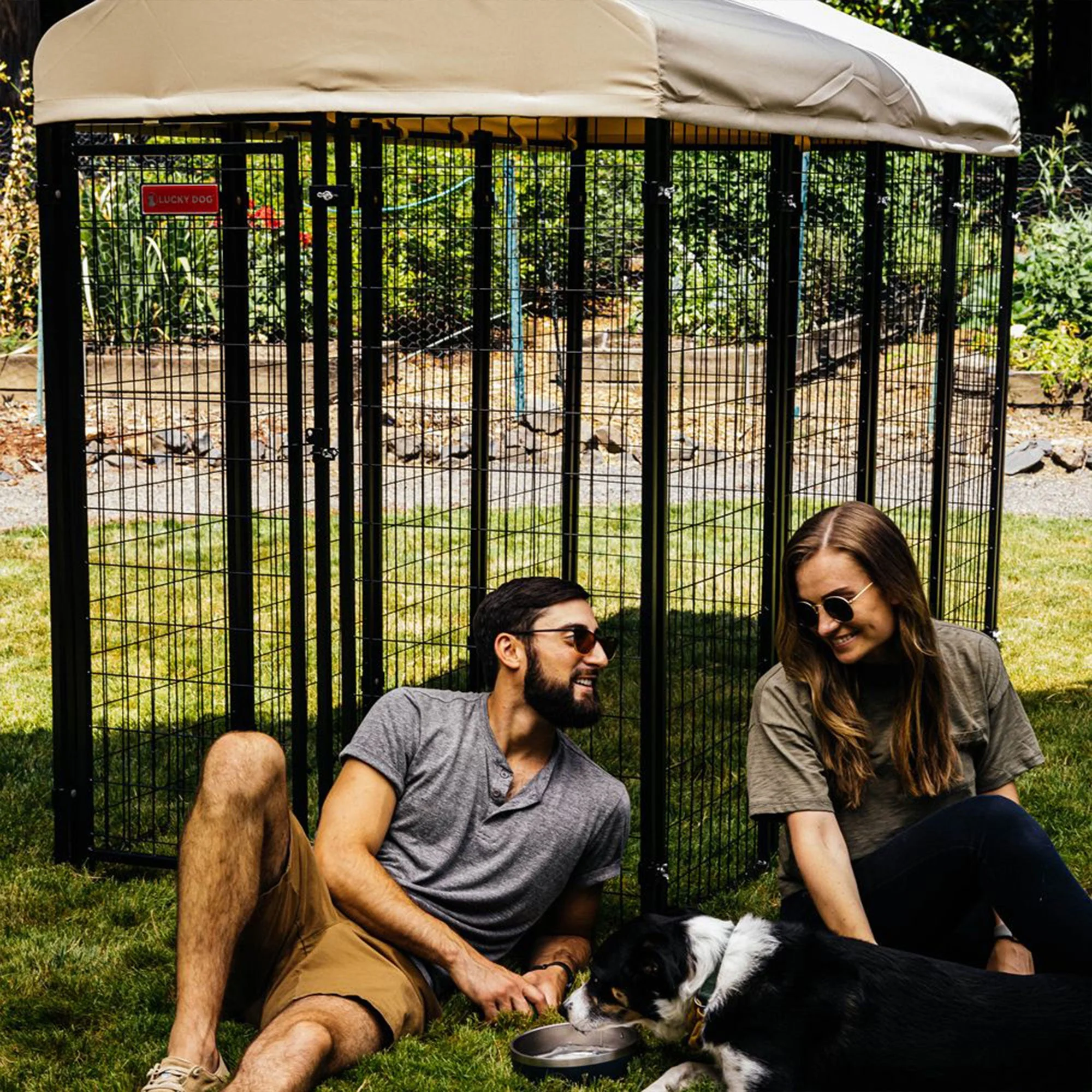Lucky Dog STAY Series 4 x 8 x 6 Foot Roofed Steel Frame Villa Dog Kennel, Khaki - Image 6