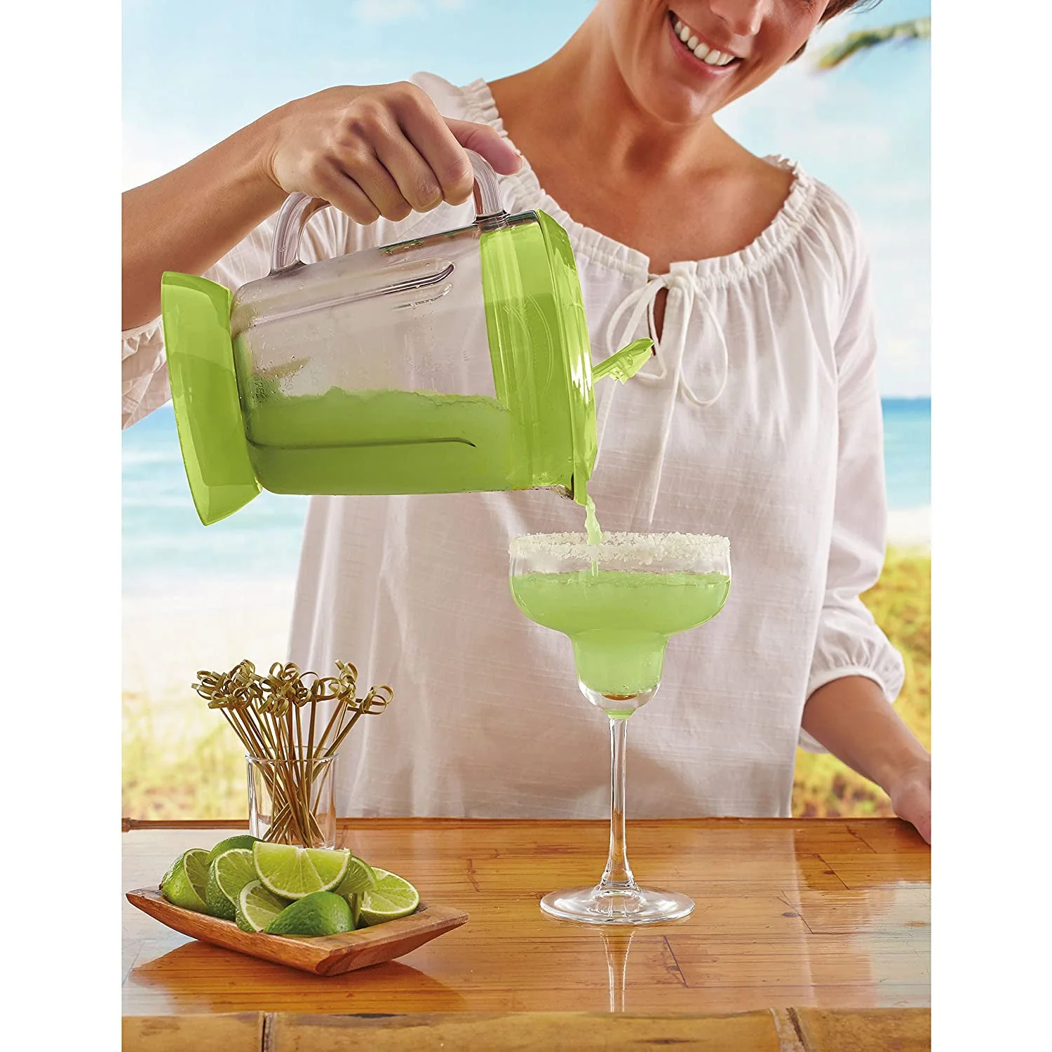 Margaritaville Bahamas Home Frozen Margarita Machine with Foam Padded Travel Bag - Image 7