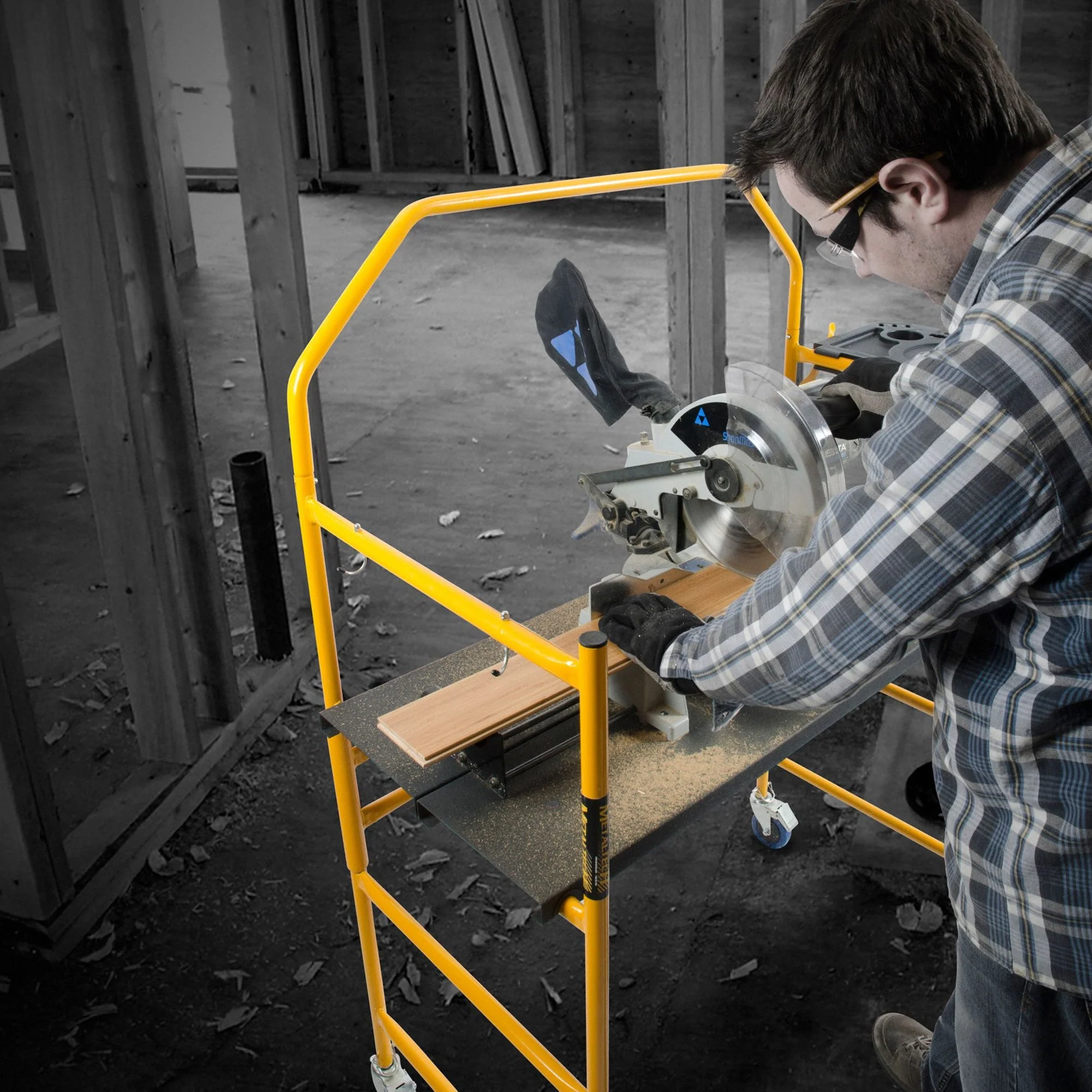 MetalTech Jobsite Series Portable 4 Foot Mobile Scaffolding with Locking Wheels - Image 10