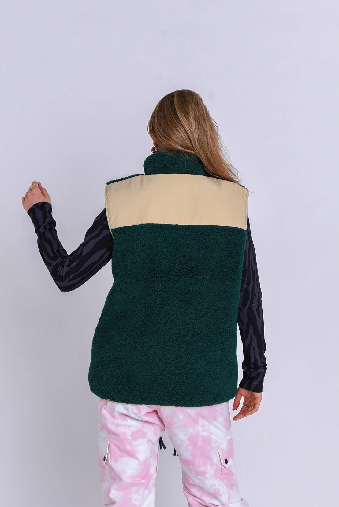 Method Sherpa Vest Forest Green - Women's - Image 2