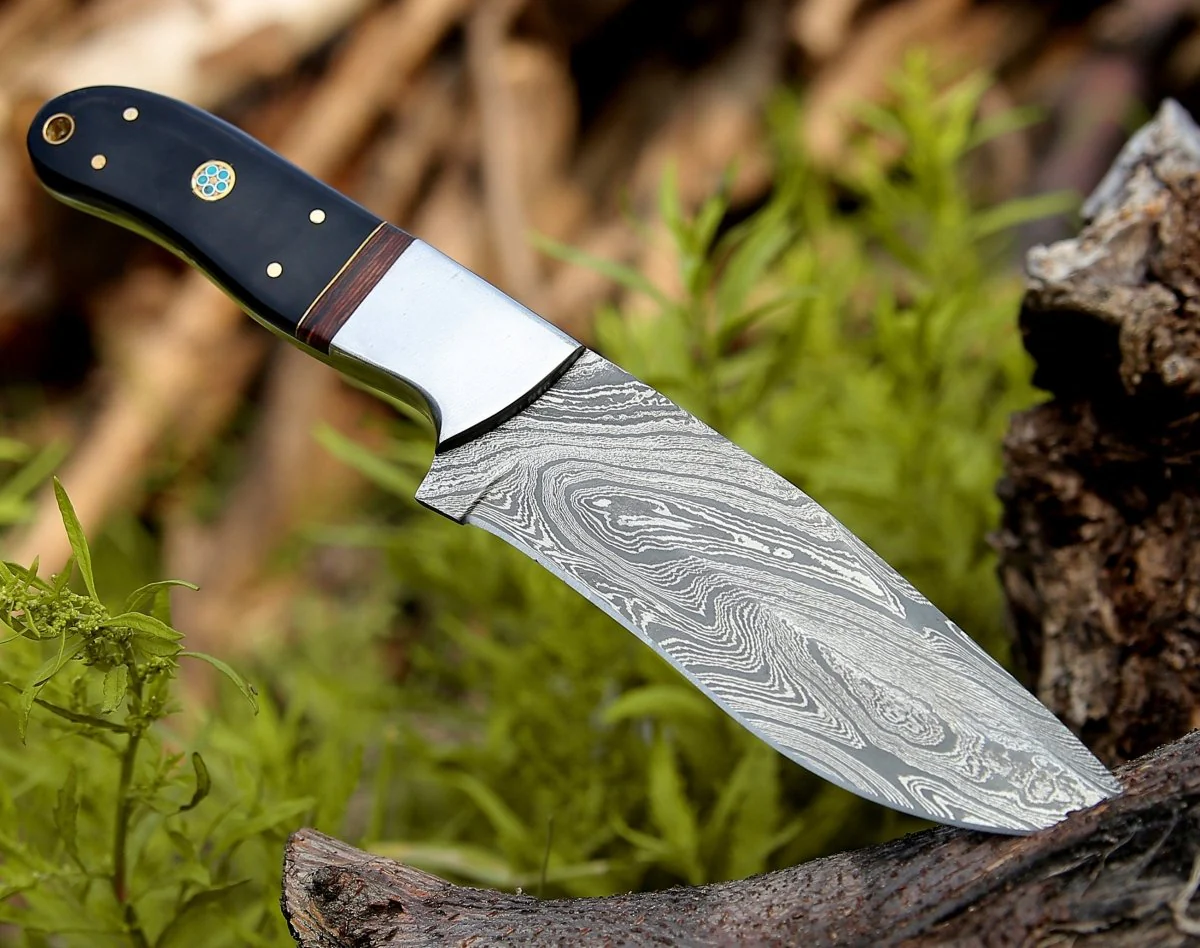 Nimbus Damascus Hutning Knife with Horn & Rose Wood Handle - Image 2