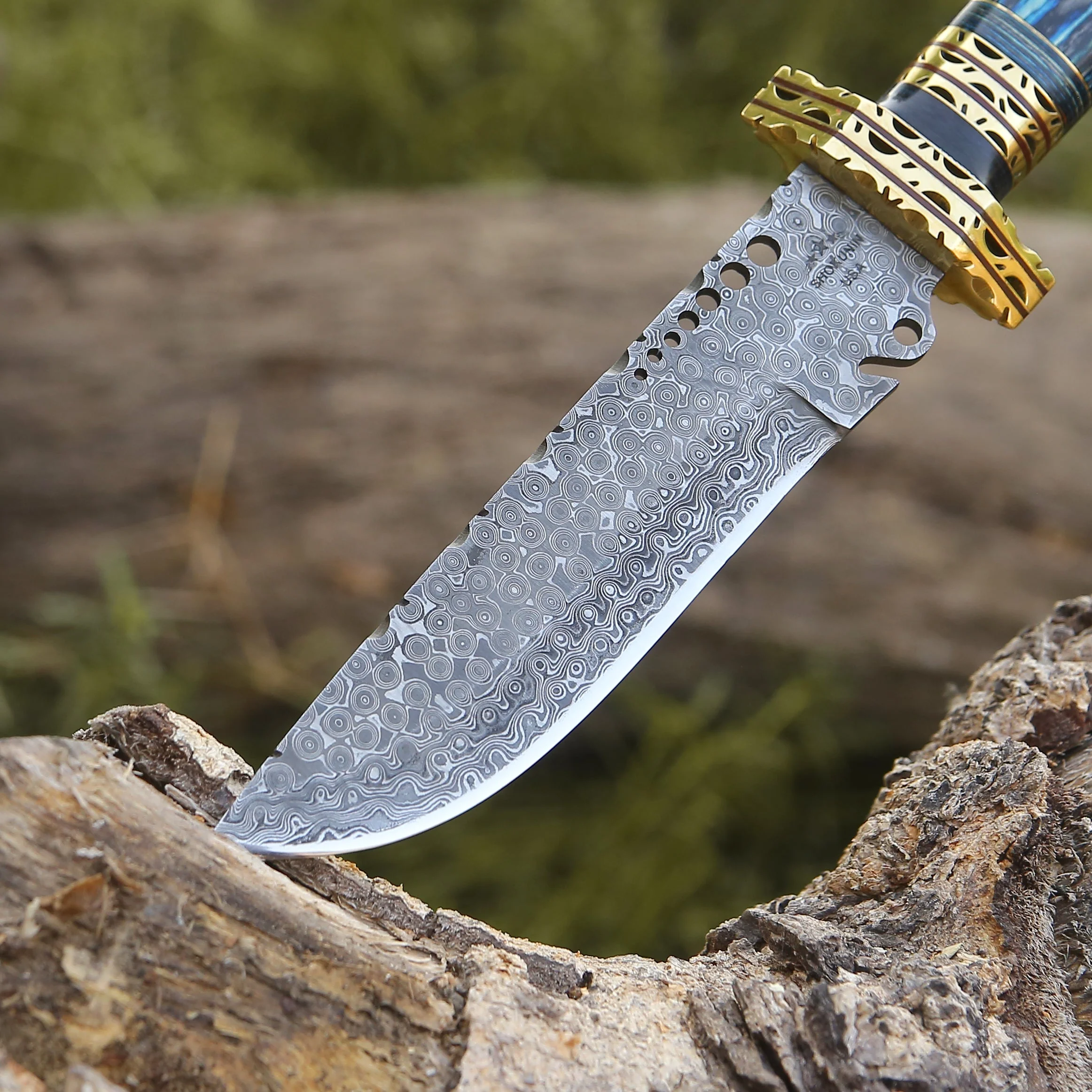 Shadowblade Damascus Steel Bowie Knife with Pakkawood Handle & Sheath - Image 3