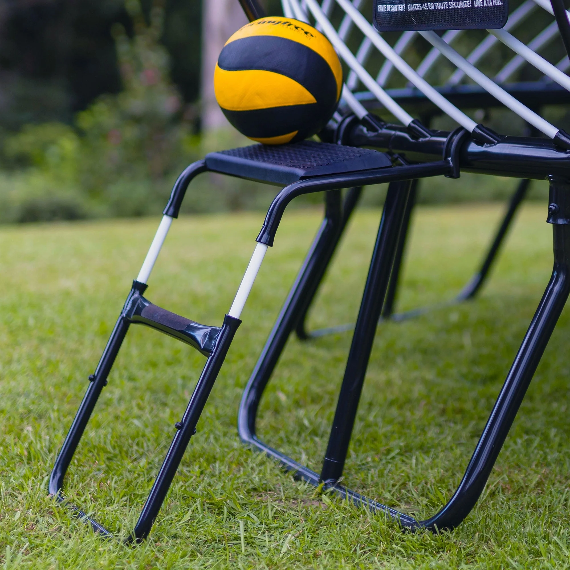 Springfree Trampoline 12' x 19' Trampoline with FlexrStep V2 Ladder Accessory - Image 11