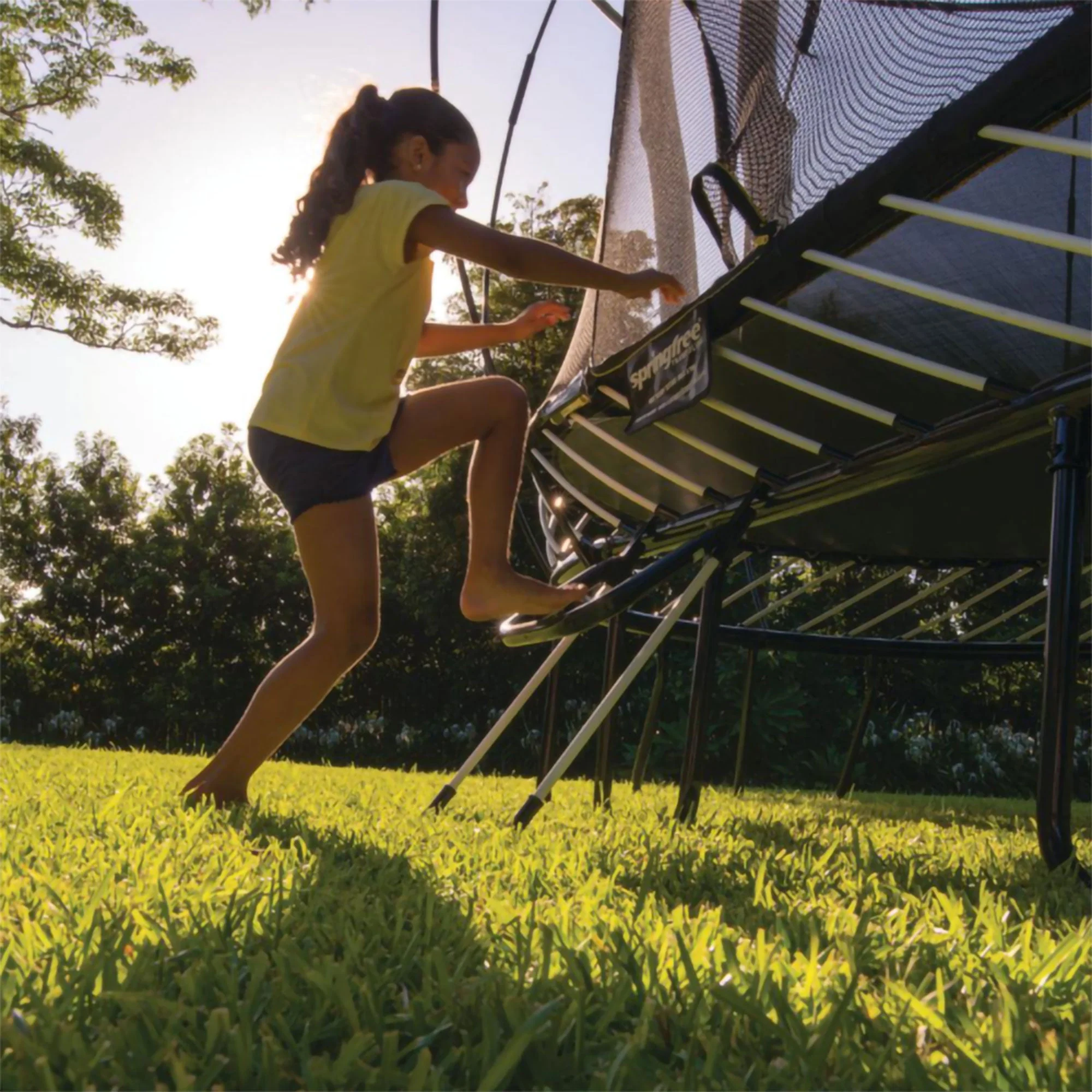 Springfree Trampoline 12' x 19' Trampoline with FlexrStep V2 Ladder Accessory - Image 6