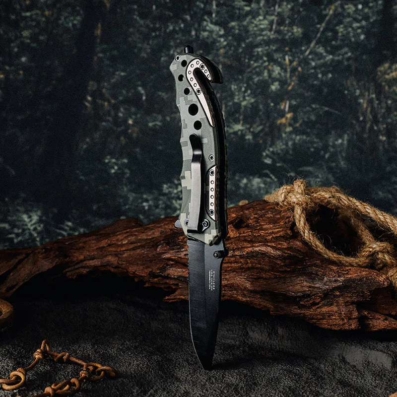 Star Pocket Knife with Serrated Blade & Camouflage Handle - Image 5