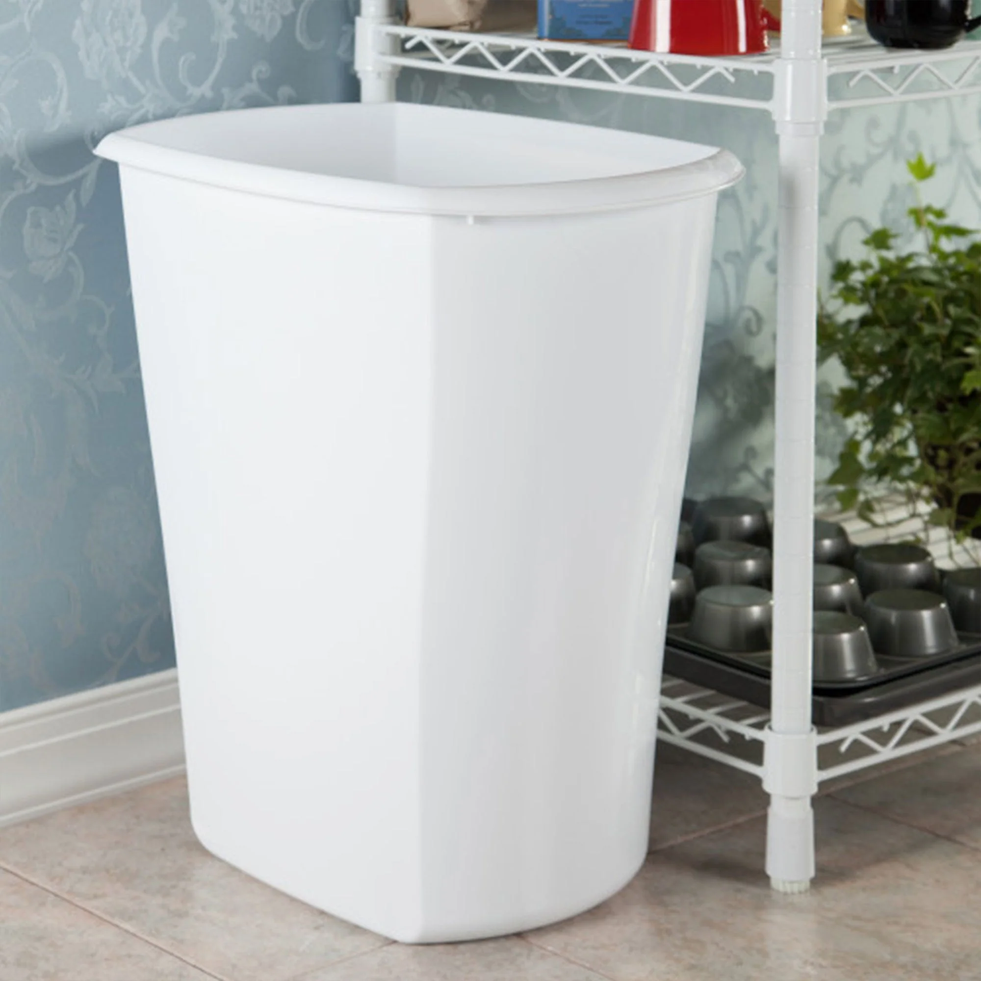 Sterilite 10538006 10 Gallon White Ultra Plastic Wastebasket Trash Can (12 Pack) - Image 3