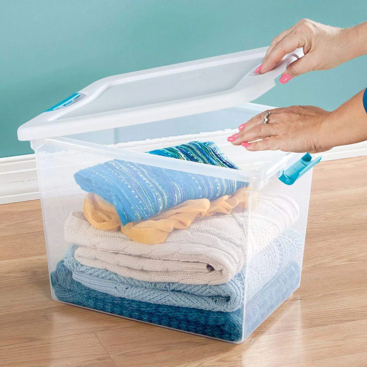 Sterilite 12 Pack 15-Qt & 6 Pack 25-Qt Stackable Clear Plastic Storage Bin w/Lid - Image 6