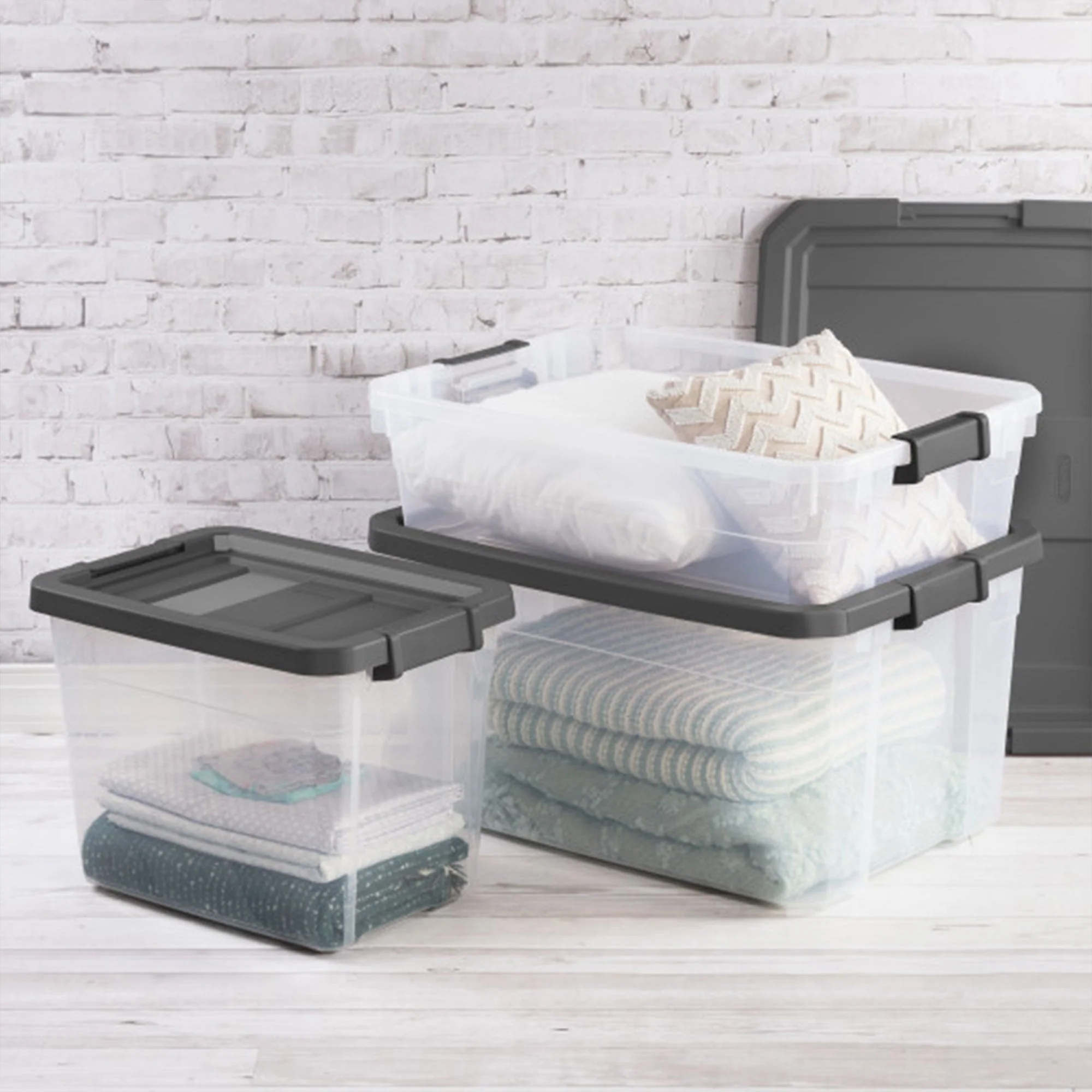 Sterilite 16 Qt Clear Plastic Stacking Storage Containers w/ Gray Lid (24 Pack) - Image 6