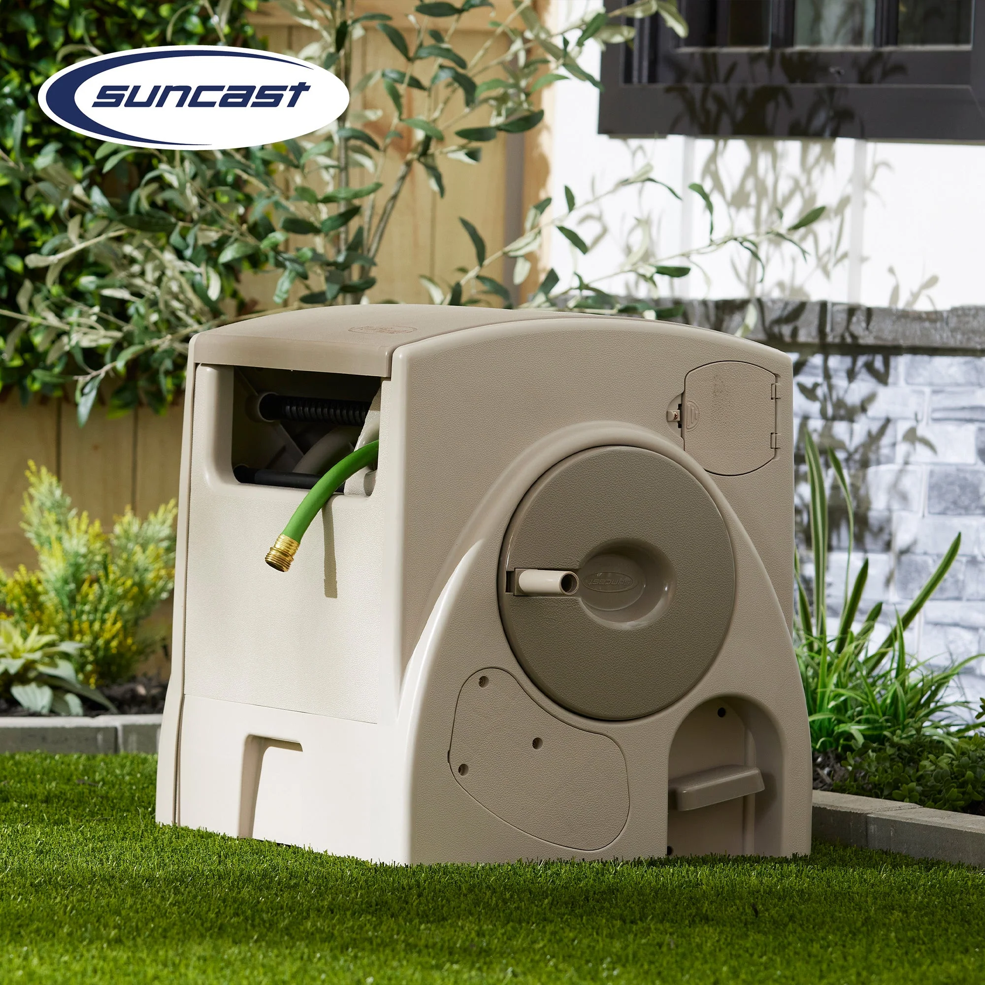 Suncast CPLPW100 Powerwind 100' Automatic Garden Reel for 5/8" Hose, Taupe - Image 5