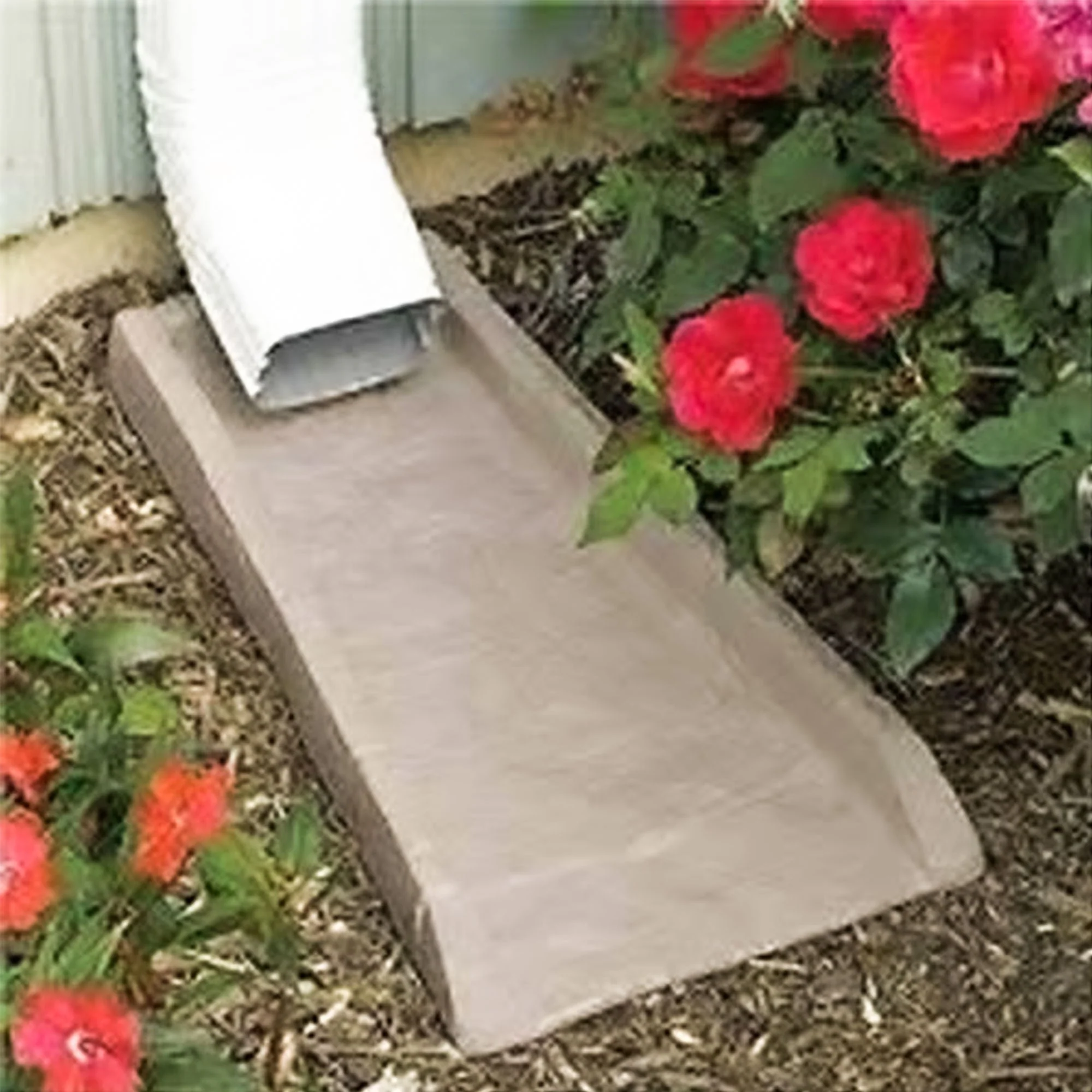 Suncast SB24 Decorative Rain Gutter Downspout Splash Block, 10 Pack, Light Taupe - Image 3