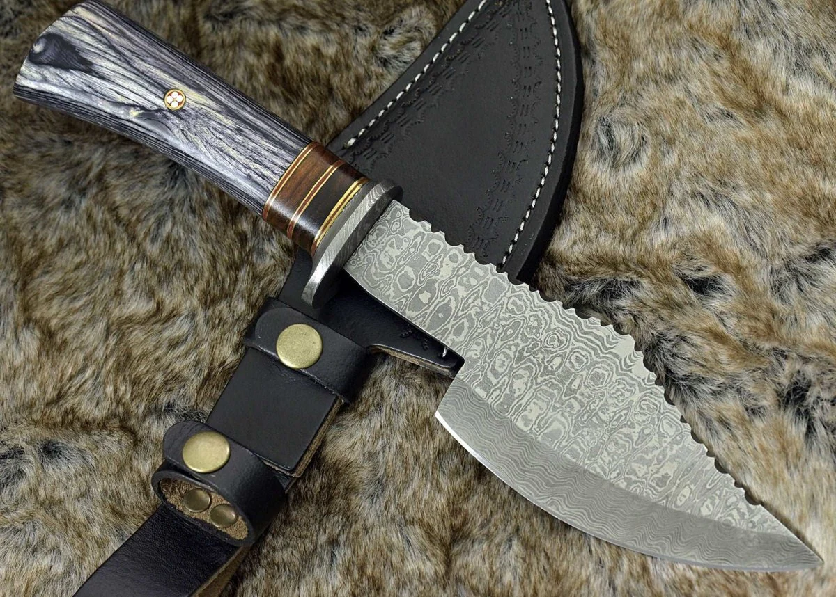 Titan Damascus Axe with Pakkawood Handle - Image 4